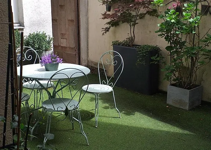 Daire 1 Hyper Centre Avec Jardins